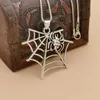 Naszyjniki wiszące 10pcs Charms Spider Halloween Naszyjnik dla mężczyzn Kobiet Biżuteria Prezent T-04