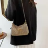 Cross Body Nouveau sac à bandoulière portable pour femme avec diamants brillants et chaînes en métal Matériau PU pour sacs de créateurs de tous les jours