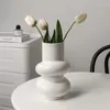 Vases en forme de vase en céramique hydroponique blanc maison modèle chambre décorée avec des articles de fleurs de beignet