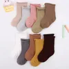 Skarpetki dla dzieci 5 Pairs/Lot Baby Socks Dzieci Dziewczyna Zimowa zima ciepłe skarpetki Silne kolory Akcesoria na 0-12 lata Dziecko Fall 231020