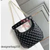 Denim di qualità in pelle 2023 Borse Borsa Rivetto Baguette Crossbody Ragazza Hobo Top Valentinoo Borsa da sella Catena di moda Borse a tracolla Designer CIA4