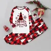 Tenues assorties pour la famille Tenues assorties pour la famille de Noël Maman Papa Enfants Ensemble de pyjama 2 pièces Barboteuses pour bébé Vêtements de nuit amples décontractés Pyjamas de Noël 231020