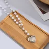 Naszyjniki wiszące Białe i różowe imitacja Pearl Kulki Łańcuchy z sercem naszyjnik dla kobiet Trendy Charms Choker 2023 Modna biżuteria na szyję