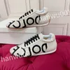 2023 Nouveau Hot Designer Luxe Femmes Casual Outdoor Sneakers réfléchissants Vintage Cuir Femmes et Hommes Formateurs Mode Derma Casual Chaussure fd231008