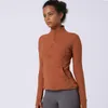 AL Giacca da yoga Designer Mezza cerniera da donna Mezza parte anteriore Collo alto T-shirt Stampata da corsa Fitness Giacca a maniche lunghe Copri dito Casual dimagrante Sportivo Cappotto attillato