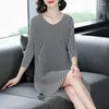 Casual Dresses Spring/Summer 3/4 Sleeve Round Neck A-Line Dress Female 2023 Black Stripe Plevered Pullover Over Kne Tops