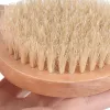 Spazzola per il corpo alla moda da bagno a secco, scrubber per la schiena, antiscivolo, manico corto in legno, setole naturali, massaggiatore esfoliante per doccia