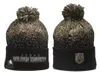 Casquettes pour hommes Chapeaux de ballon de hockey Vegas Golden Beanie Toutes les 32 équipes tricotées à revers Pom Vancouver Bonnets rayés en laine chaude USA College Sport Bonnets en tricot pour femmes a2