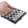 Jeux d'échecs Mini ensemble magnétique pliant en plastique échiquier jeu de société Portable enfant jouet en plein air 231020