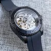 Orologi da polso Nero NH70 Orologio meccanico da uomo quadrante scheletro cavo 120 clic Lunetta Anello inserto opaco Vetro zaffiro Estremità curva in gomma