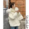 Casacos de trincheira femininos 2023 vendendo casaco de jaqueta acolchoada para mulheres leve ao ar livre quente outwear parka com saco de armazenamento com capuz t45