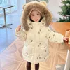 Manteau d'hiver épaissi Style court filles doudoune manteau à capuche enfant Parka combinaison de neige dessin animé vêtements d'extérieur décontracté coton vêtements 2023 nouveau 231020