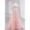 2023 robes de mère de mariée rose brillant blingbling princesse Scoop dentelle cristal plissé grande taille dames costumes pour les mariages hors épaule mère hors des robes de marié