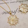 Chaînes Aazuo Real Bijoux 18K Or Jaune Diamants Naturel MOP Fée Fleur Collier Doué Pour Les Femmes De Luxe Fête 18 pouces Au750