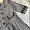 Luxusmode Mädchen Langarmkleid Designer Babykleidung Einreihiges Kinderkleid Größe 100-150 CM Hochwertiger Faltenrock für Kinder Aug11