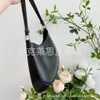 عائلة جديدة Cieo Underarm Women Women's Hobo Medoision متعددة الاستخدامات البقر اللامعة.