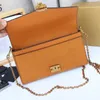 Kleine Designer Schoudertas met Zakje Dames Tote Winkelen Handtas Mode Rugzak Groentemand Dame Totes Luxe Crossbody Portemonnee Keten Dames Cross Body Tassen