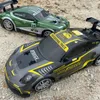 Carro elétrico RC 1/14 RC 2 4G 4WD Escala Controle Remoto Vechicle de alta velocidade Sport Drift Racing Vehicle com brinquedos de som leve para meninos presente 231019