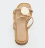 Slippare 2024 Designer Kvinnor Retro Square Toe Flat Sandals Summer Casual Beach Slides Ladies Gladiator Flats