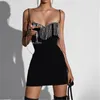 Lässige Kleider 2023 Sommer Sexy V-Ausschnitt Low Cut Nieten Quaste Dekoratives Kleid mit Gesäß für Frauen