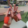 Mini süße Schlüsselanhänger Kopfhörer Schlüssel Schnalle Tasche handgefertigte Kopfhörer Leder Mädchen Schlüsselanhänger Schlüssel Geldbörse Brieftasche Taschen Schnalle Auto Schlüsselanhänger