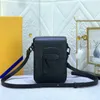 Full Letters Cross Body Bag Designer Luxury Black äkta läder mobiltelefonpåsar för män kvinnor avslappnad trendig vintage herrväska plånböcker