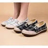 Pantofole 2023 Plaid di lino Scarpe di stoffa con zeppa Suola morbida Walking Anziani Sandalo Lady Slip-on Muller Pantofola da donna Scarpe basse estive