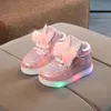 Flache schuhe Tnis 2023 Baby Schuhe Kind Schuh für Mädchen Cartoon Mädchen LED Beleuchtet Turnschuhe Frühling Herbst Kind Zapatillas Nio 231019