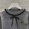 Designerski sweter kobiety jumper jesienna ciepła baza koszula długi rękaw okrągła szyja wszechstronna górna część czarnego diamentu inkrustowana litera luksusowa dzianina swatery damskie ubranie damskie