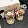 Filles mignon dessin animé noël nouvelles pantoufles moelleuses automne et hiver nouveau porter une ligne coton glisser princesse chaussures kaki