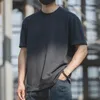 Męskie koszulki Maden T-shirt bawełniany solidny luźny kołnierz ciemnoszary krótki rękaw przyczynowy o przyczyn podstawowy męski wysokiej jakości klasyczne topy