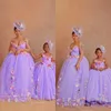 Lavendel-Ballkleid-Abschlussballkleid, sexy Spaghettiträger, bunte handgefertigte Blumen, Abschlussball-Party-Kleider, formelle Kleider für Frauen