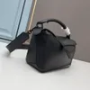 حقيبة Crossbody المصممة Buzzledbag في نسخة صغيرة مع بيع حزام الكتف قابل للفصل وقابل للتعديل