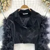 女性革ファッションデザイナー女性ブラックPUショートジャケット秋3D花長い袖のノッチ襟パッチワーク機関車コート