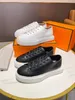 2024 Nya casualskor Kunder Golden Super Gooseity Star Italy Brand Sneakers Super Star Luxury Dirtys Sequin White Designer Sneakers With Box