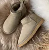 2024 Designer Boots Women Leather Braid Comfy Australia Booties Suede Sheepskin Short Mini Bow Khaki Black White Pink Navy Outdoor Sneakers UG