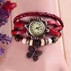 Andra klockor Foreign Trade Antique Watch Fashion Leather Wrapped Armband Epidermis Women Table Farterfly Pendants grossist Barn Tabell 231020