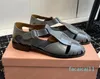 Sandales de marque de luxe chaussures de sport pour femmes Espagne Hereu tissé enveloppé orteil en cuir chaussures formelles boucle de mode d'été noir rétro romain