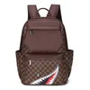 Trendy Shark Backpack Fashion Classic Checker Męski plecak na świeżym powietrzu Torba do przechowywania Torba Torba męska 231020