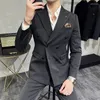 Homme Costumes Noir Gris clair Gris foncé Mariage Retour 2 Pièces Couleur Pleine Coupe Ajustée Simple Boutonnage Plus de boutons 2023