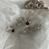 Anello solitario Vintage Argento Colore Rosso Ovale per le donne Alla moda Elegante Irregolare Pietra naturale Donna di lusso Y2K Regalo gioielli estetici 231019