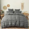 Conjuntos de cama Artesanato de alta qualidade com furball cama dupla capa de edredão conjunto 220x240 tufado king size rainha consolador e fronha 231020