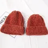 ワイドブリム帽子バケットガールカジュアルコットン濃厚な暖かい編みビーニーキャップ冬女性女性シェニールハット編み頭蓋