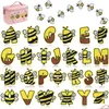 5.5Cm Bee Emborideredes Naaien Begrip Leuke Cartoon Elementen Letters A-Z Ijzeren Voor Tassen Jassen T-Shirt Hoeden Kleding Diy Decorat