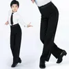 Pantalons pour hommes Danse latine Hommes Moderne Ballroom Performance Garçons Noir Satin Pantalon Danseur 231020