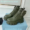 Ontwerper van echt leer Dikke hakken schoenen enkellaarzen Laarzen Platform enkellaarzen Damesschoenen maat 35-42 Glanzend leer Knielaarzen Motorlaarzen met tassen militair