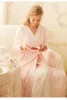 Salon de sommeil pour femmes Automne Hiver Vêtements de nuit princesse pour femmes Robes Pyjamas en flanelle à col en V. Peignoirs de nuit épais Robe de nuit Robe de chambre 231021