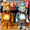 액션 장난감 피겨 Bearbrick 400% 폭력 팬더 및 마우스 인형 빌딩 블록 베어 손 -만든 장식 장난감 배달 선물 DHZAF