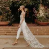 Trajes de pantalón de boda con espalda descubierta y cuello redondo para novias, monos de encaje con tren, vestido Formal elegante para mujer 2024 ALI89