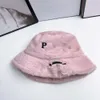 Berretti Beanie/Skull Classico cappello da pescatore da donna designer Beanie cap sito ufficiale lo stesso marchio cappello di bambù da uomo a tesa larga Cappello caldo di velluto artico